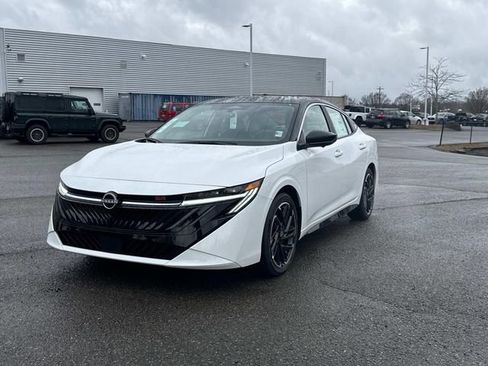 New 2026 Nissan Sentra SR w/ SR Premium Package image 8