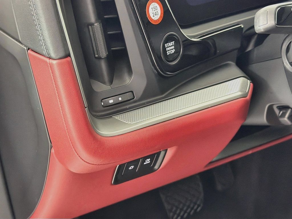 Certified 2026 Porsche Cayenne E-Hybrid AWD/4WD image 14