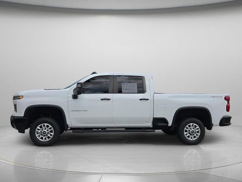 Used 2024 Chevrolet Silverado 2500 Custom w/ Custom Value Package AWD/4WD image 3