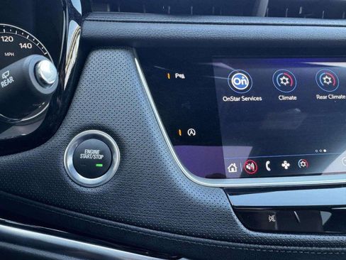 Used 2024 Cadillac XT6 Luxury w/ LPO, Floor Liner Package image 32