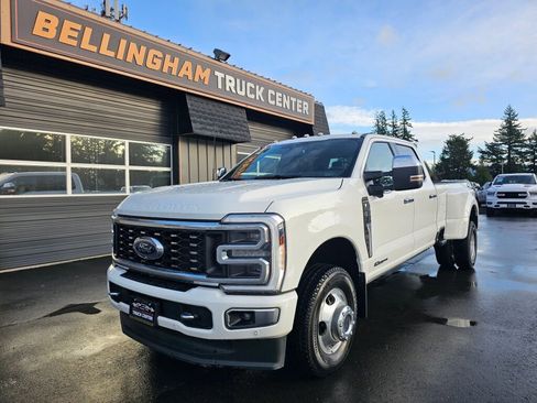 Used 2024 Ford F350 Platinum image 1