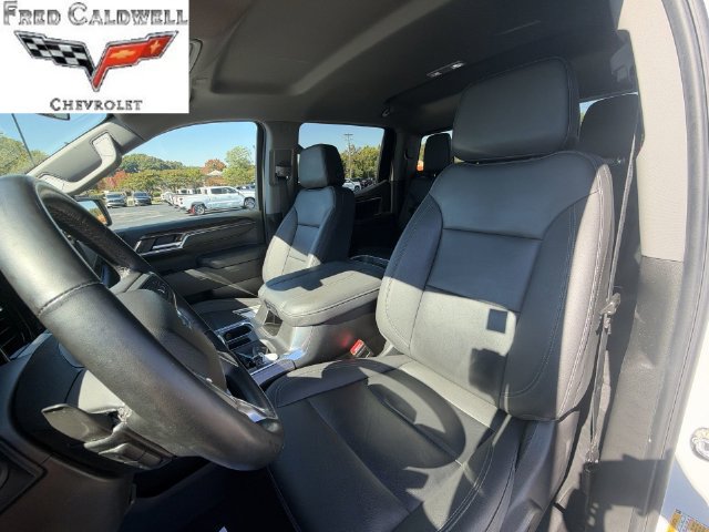Used 2023 Chevrolet Silverado 1500 RST w/ Convenience Package II AWD/4WD image 24