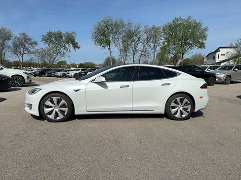 Used 2020 Tesla Model S Long Range Plus image 3