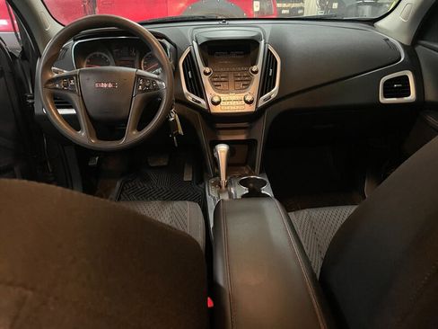 Used 2015 GMC Terrain SLE image 8