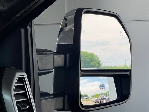 Used 2019 Ford F250 King Ranch w/ King Ranch Ultimate Package AWD/4WD image 11