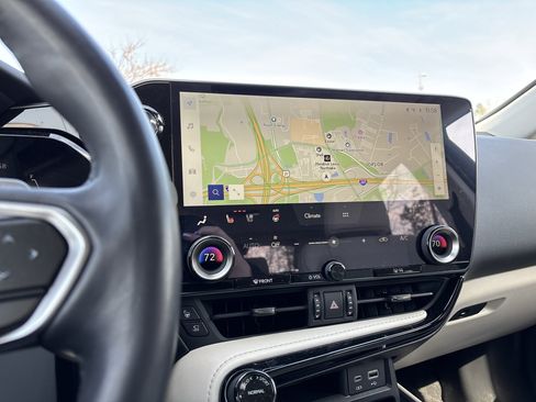 Used 2025 Lexus NX 350h AWD w/ Accessory Package (2T) image 31