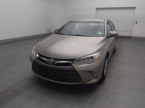 Used 2016 Toyota Camry LE FWD image 15