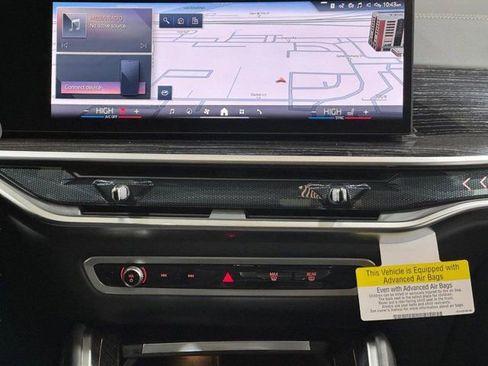 New 2026 BMW X6 xDrive40i w/ Executive Package image 16