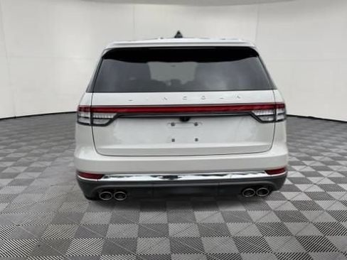 Used 2025 Lincoln Aviator Reserve w/ Equipment Group 201A AWD/4WD image 4
