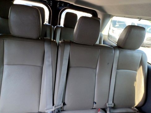 Used 2012 Nissan NV 3500 SL w/ Technology Pkg image 35