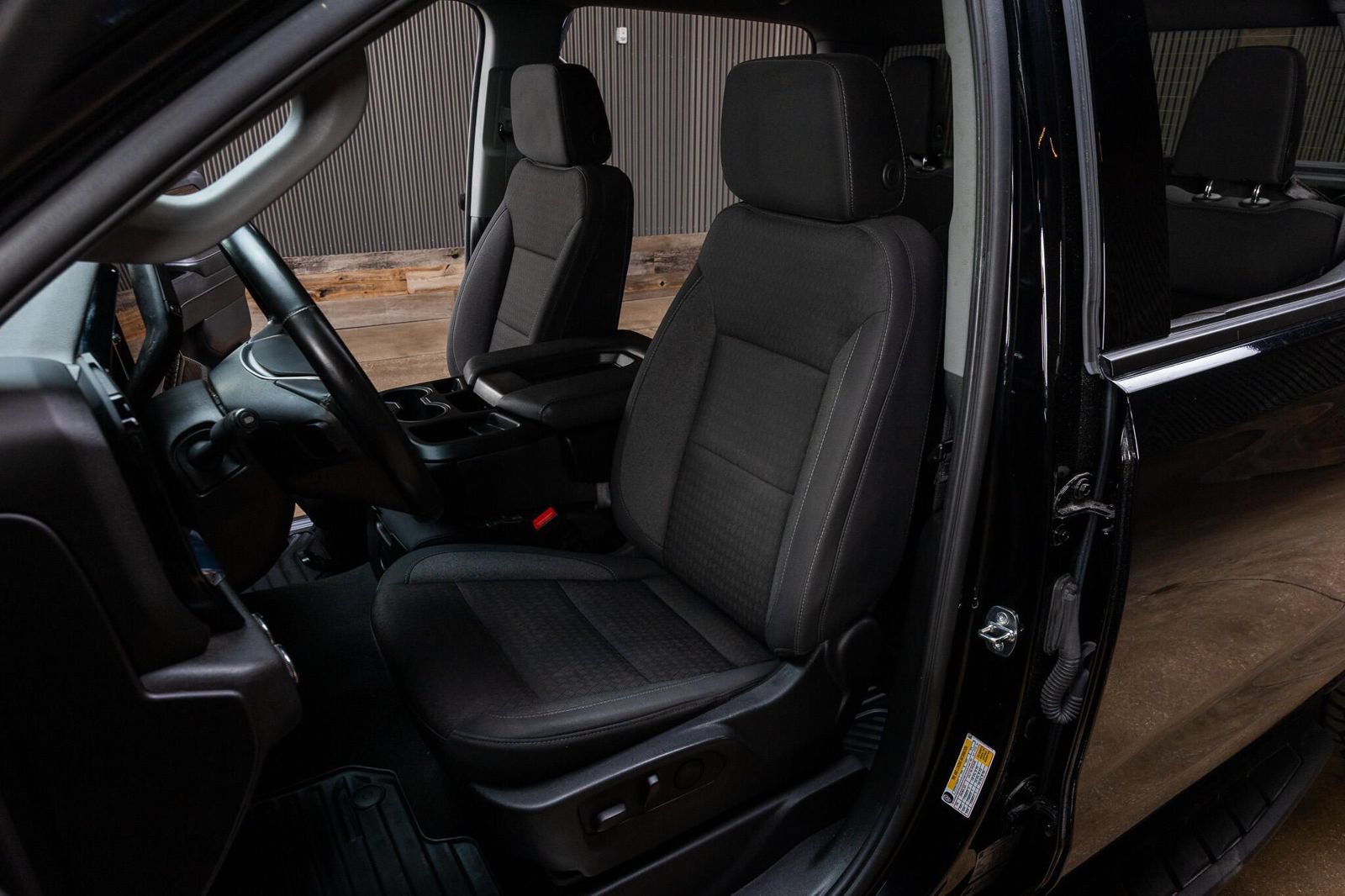 Used 2024 GMC Sierra 1500 Elevation RWD image 28