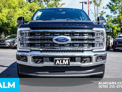 Used 2023 Ford F350 Lariat image 9