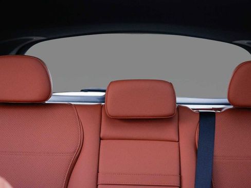 Used 2026 Mercedes-Benz GLC 300 4MATIC image 19