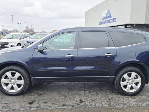 Used 2017 Chevrolet Traverse LT w/ True North Edition FWD image 3