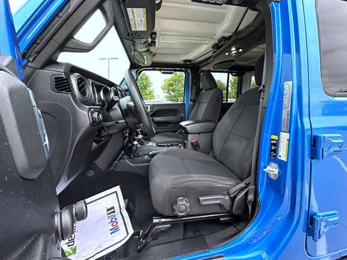 Used 2023 Jeep Wrangler Unlimited Sport AWD/4WD image 10