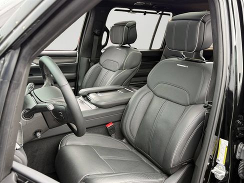 Used 2024 Jeep Grand Wagoneer Series II Obsidian w/ Quick Order Packagew 28T AWD/4WD image 18