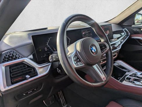 Used 2024 BMW X6 xDrive40i w/ Executive Package image 10