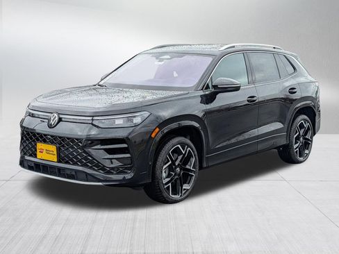 New 2026 Volkswagen Tiguan SEL R-Line AWD/4WD image 2