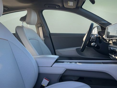 Used 2024 Hyundai Ioniq 6 Limited image 15