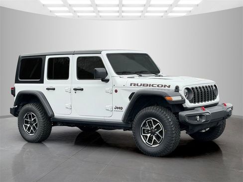 Used 2024 Jeep Wrangler Unlimited Rubicon image 7