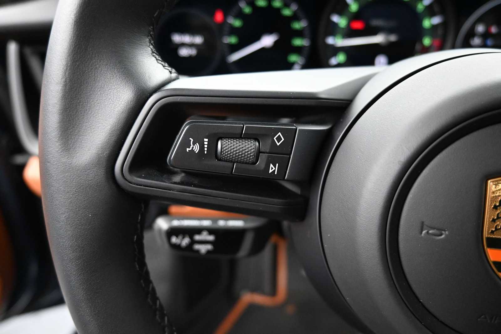 Certified 2024 Porsche 911 GT3 RS RWD image 17