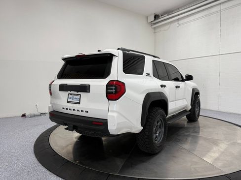 Used 2025 Toyota 4Runner TRD Off-Road image 7