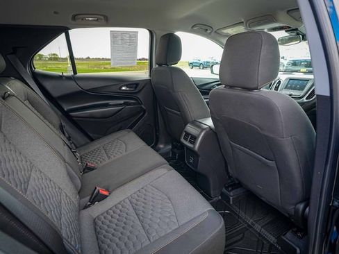 Used 2021 Chevrolet Equinox LT AWD/4WD image 25