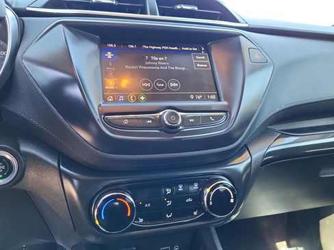 Used 2023 Chevrolet TrailBlazer LT image 9