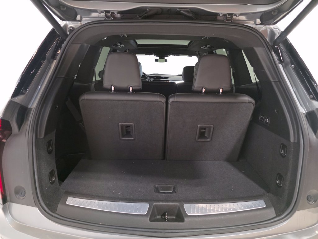 Used 2023 Cadillac XT6 Premium Luxury FWD image 9