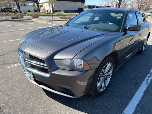 Used 2014 Dodge Charger SE image 10