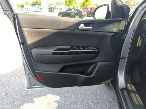 Used 2022 Kia Sportage Nightfall Edition w/ Nighfall AWD Premium Package image 18