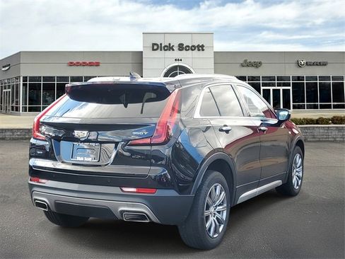 Used 2021 Cadillac XT4 Premium Luxury w/ Cold Weather Package image 5