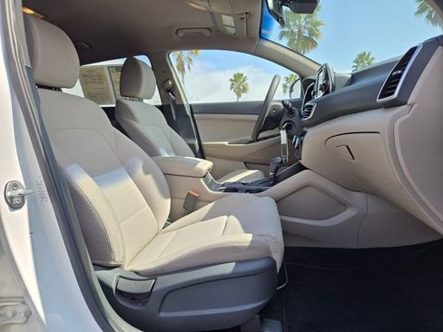 Used 2019 Hyundai Tucson SE image 19