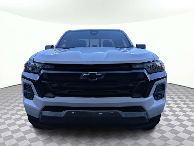 Used 2025 Chevrolet Colorado W/T RWD image 8