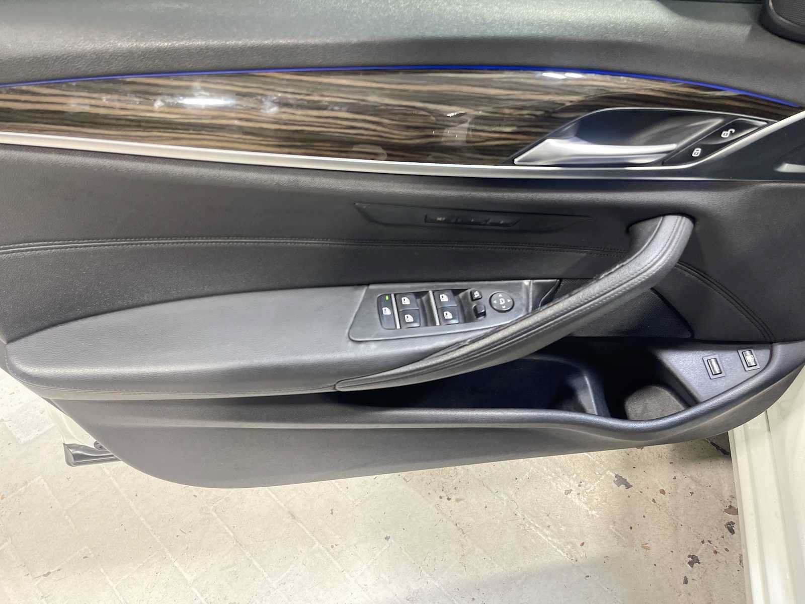Used 2018 BMW 530e xDrive AWD/4WD image 22