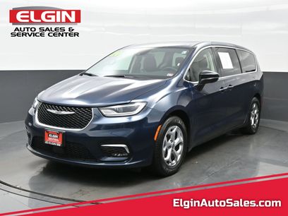 Used 2024 Chrysler Pacifica Limited