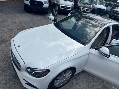 Used 2019 Mercedes-Benz E 300 w/ Premium 1 Package image 12