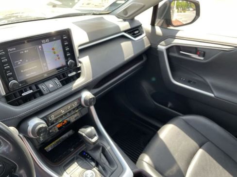 Used 2021 Toyota RAV4 Limited AWD/4WD image 14