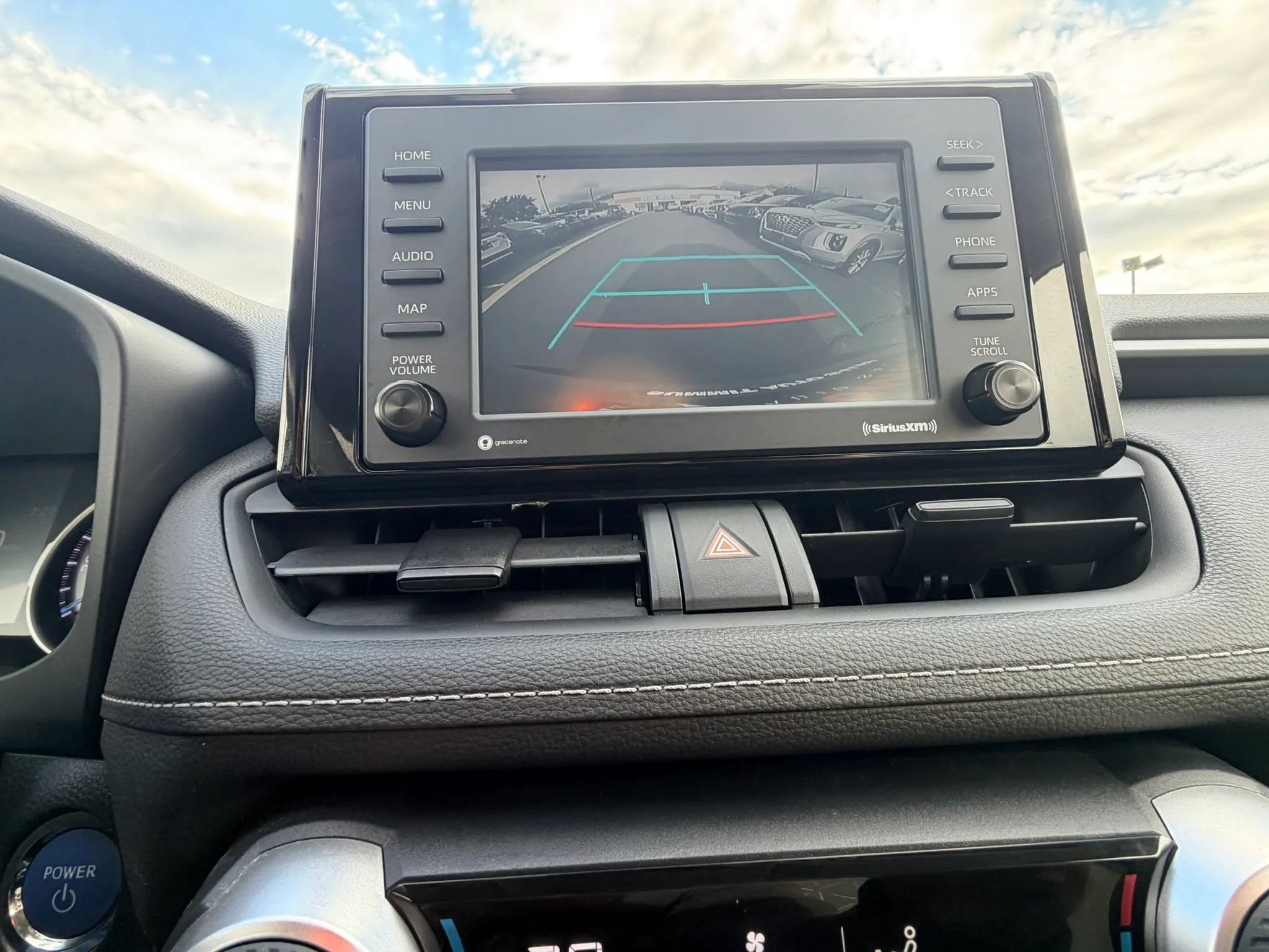 Used 2021 Toyota RAV4 XLE w/ XLE Grade Weather Package AWD/4WD image 16