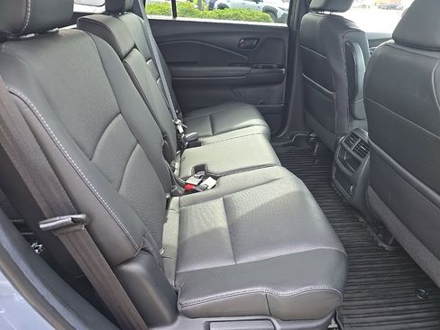 Used 2022 Honda Passport EX-L image 12