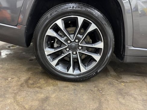 Used 2022 Jeep Grand Cherokee L Overland AWD/4WD image 41