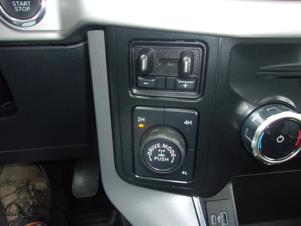 Used 2023 Ford F150 XLT w/ Equipment Group 302A High AWD/4WD image 17