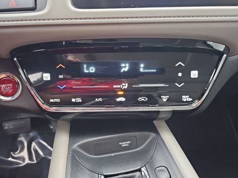 Used 2017 Honda HR-V EX-L image 28