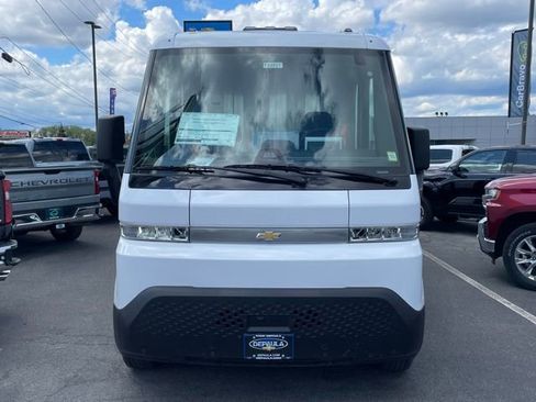 New 2025 Chevrolet Brightdrop 400 w/ Battery Pack, Max Range AWD/4WD image 12