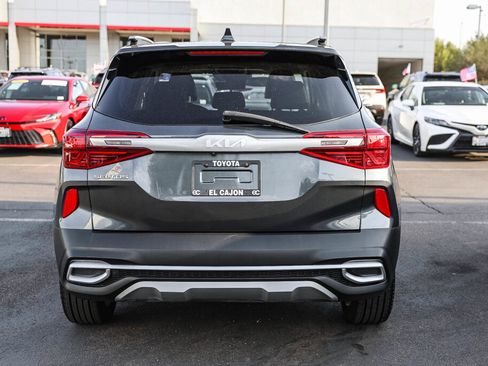 Used 2023 Kia Seltos S w/ Navigation Package FWD image 22