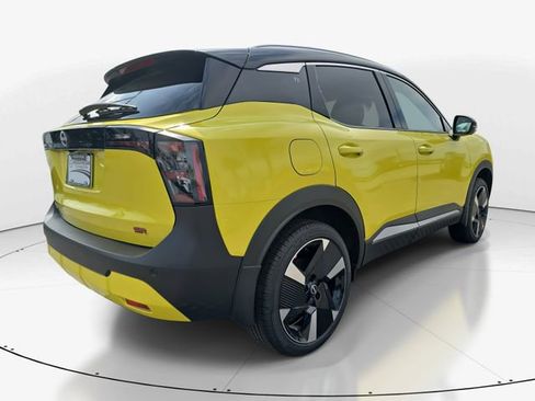 New 2026 Nissan Kicks SR w/ SR Premium Package image 10