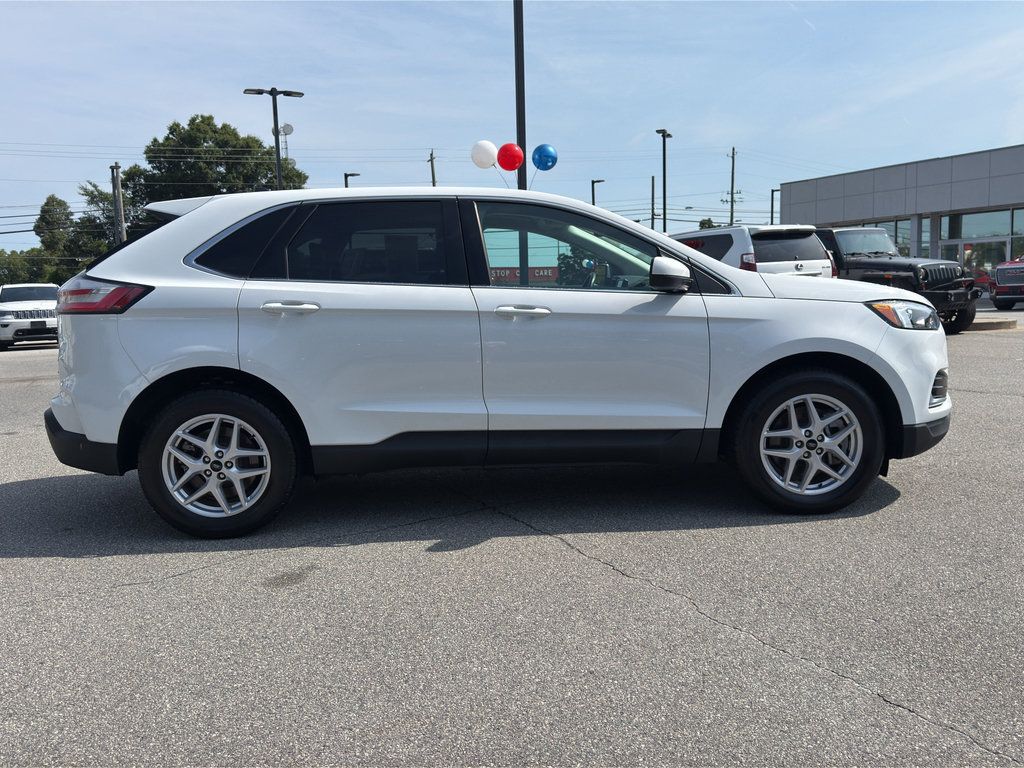 Used 2024 Ford Edge SEL AWD/4WD image 4