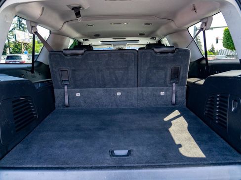 Used 2019 Chevrolet Suburban LT AWD/4WD image 31