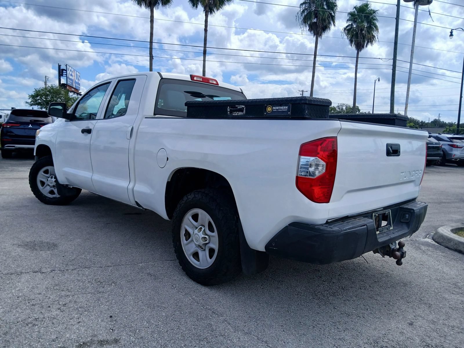 Used 2017 Toyota Tundra SR RWD image 4