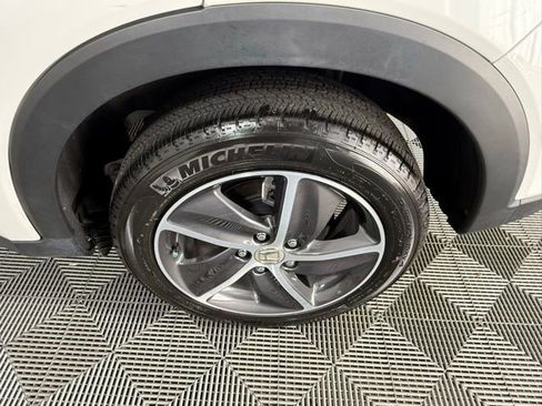 Used 2022 Honda HR-V EX-L image 16